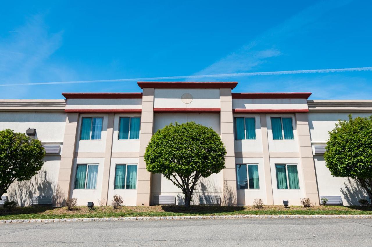 Garden Executive Hotel South Plainfield Esterno foto